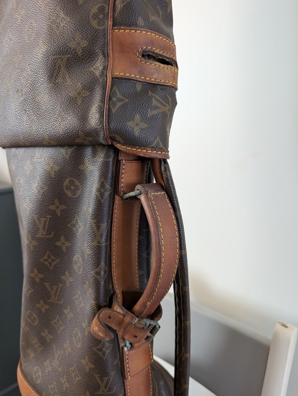 Early 80's "Louis Vuitton" Monogram Golf Club Bag - *Display Piece* - Rare Find! - Picture 5 of 16